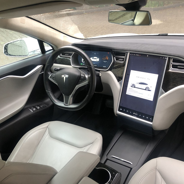 Tesla Model S 75D 2019