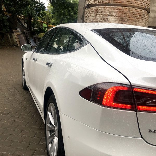 Tesla Model S 75D 2019